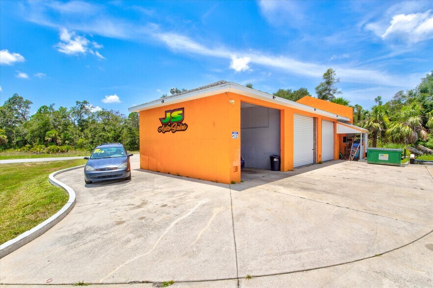 More Photos Of 15182 Dahlgren Ave, Port Charlotte Carwash For Sale