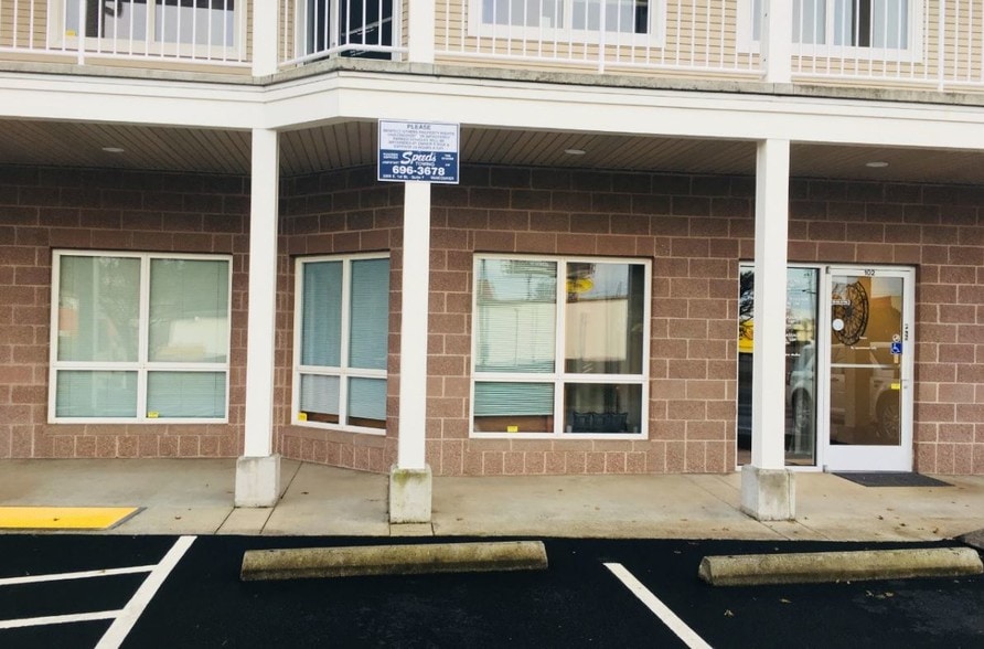 More Photos Of 717 NE 61st St, Vancouver Medical For Lease