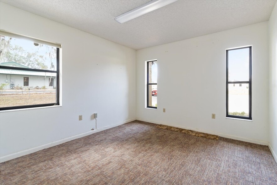 More Photos Of 2303 W Highway 44, Inverness Office For Sale