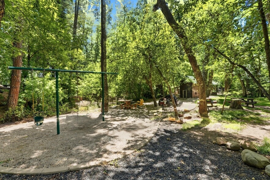 More Photos Of 1355 E Christopher Creek Loop, Payson Hotel For Sale