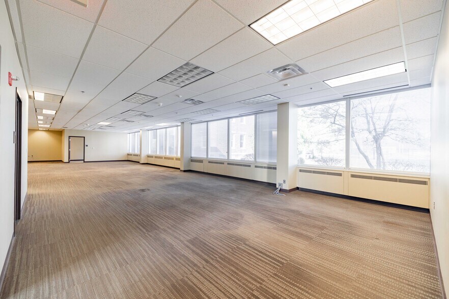 More Photos Of 301 Mount Elliott St, Detroit Office Residential For Lease