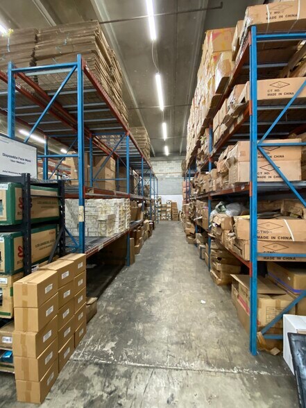 More Photos Of 16489-16497 NW 49th Ave, Hialeah Warehouse For Lease