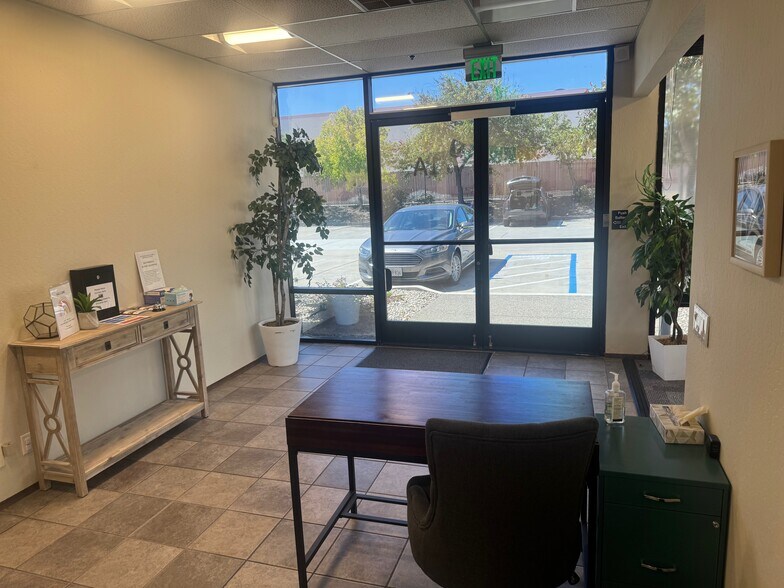 More Photos Of 1200 Industrial Rd, San Carlos Flex For Lease