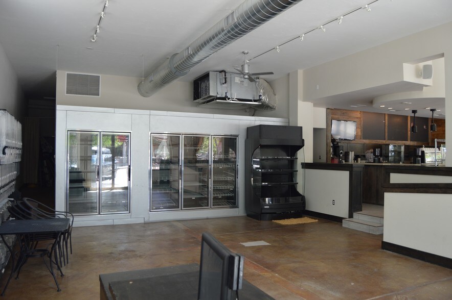 More Photos Of 1160 Capitol St, Eagle Storefront Retail Office For Sale