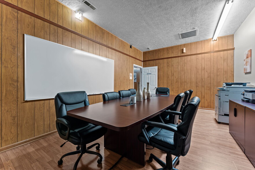 More Photos Of 402-406 Harris Ave, Raeford Storefront Retail Office For Sale