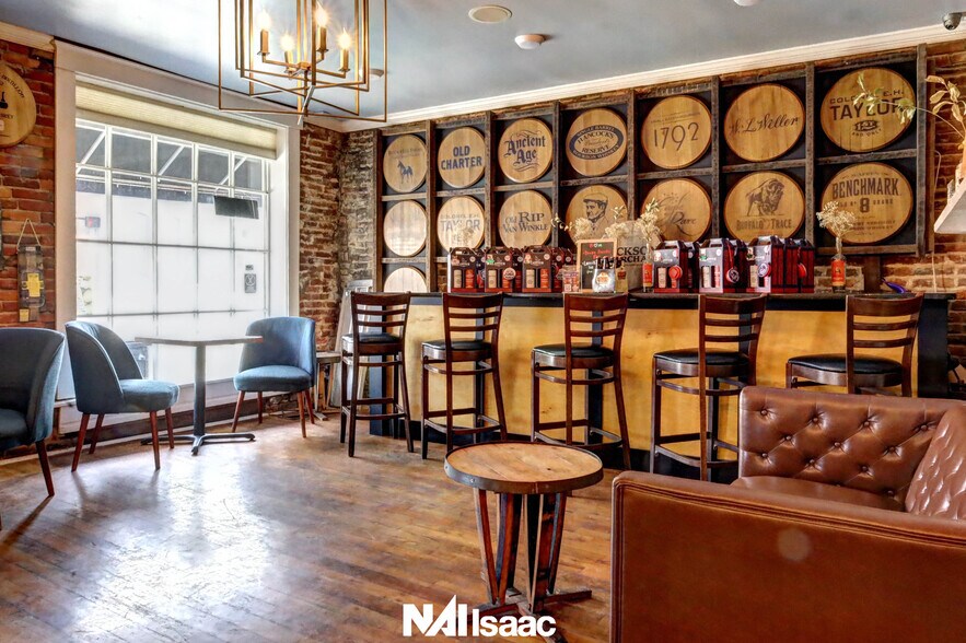 More Photos Of 103 W Main St, Frankfort Restaurant For Sale