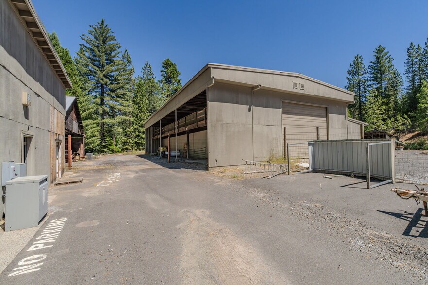 More Photos Of 1495 Linebaugh Rd, Arnold Industrial For Sale