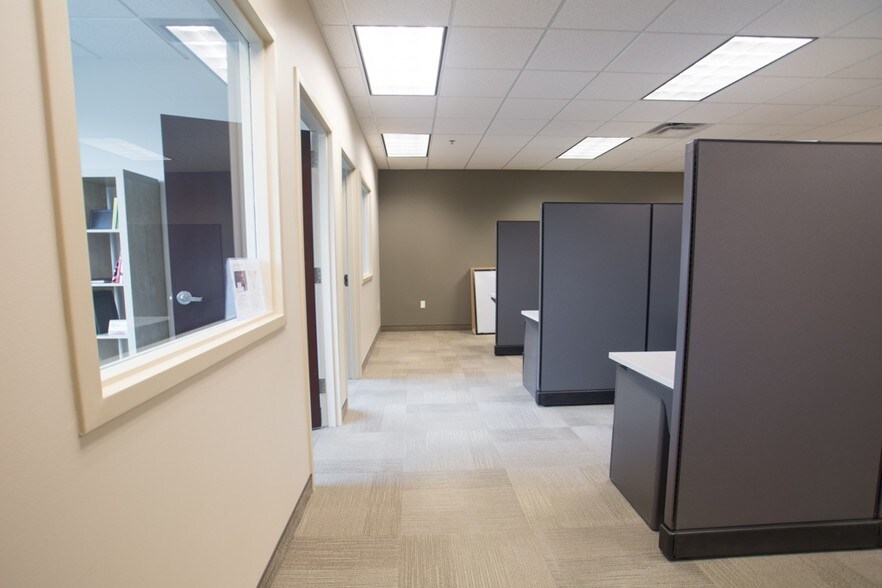 More Photos Of 5255 N Edgewood Dr, Provo Office For Lease