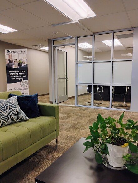 More Photos Of 205 S Liberty St, Harrisonburg General Retail For Lease