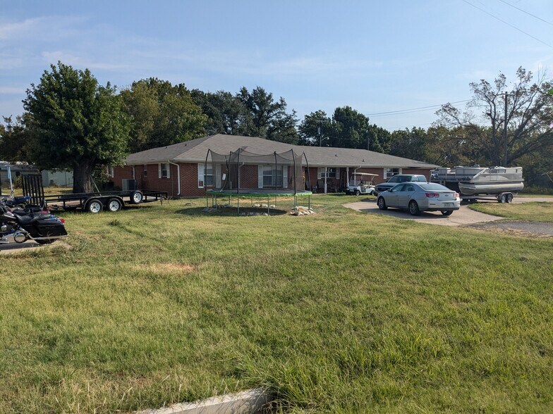 More Photos Of 11468 Black Jack Rd, Cumby Auto Repair For Sale