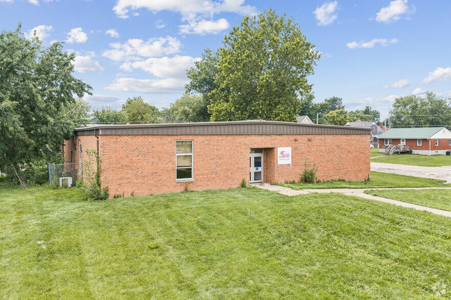 More Photos Of 111 W College Ave, Shelbina Schools For Sale