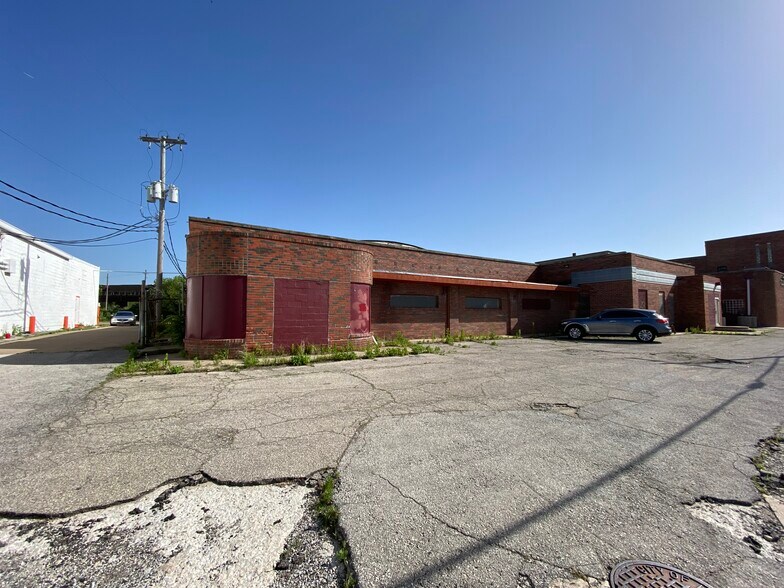 Primary Photo Of 50 Kansas Ave, Kansas City Warehouse For Sale