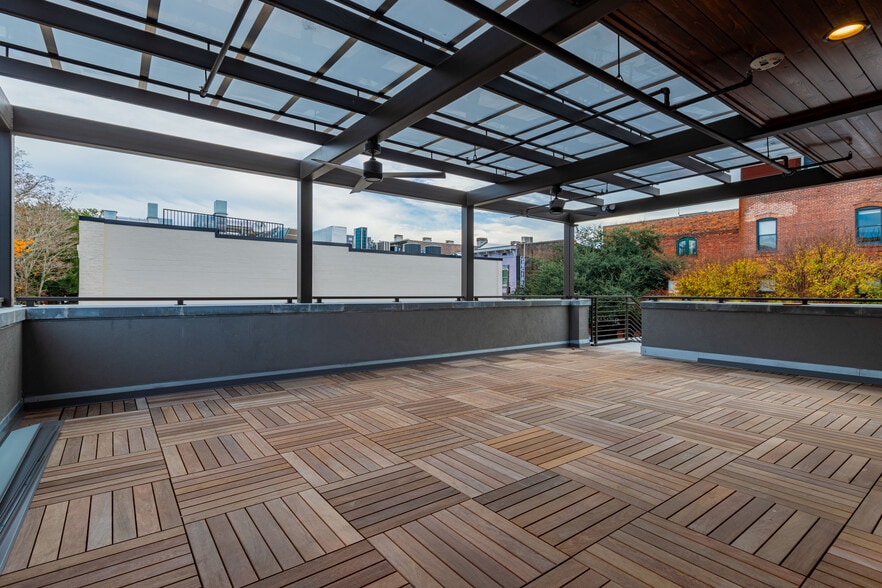 More Photos Of 30-32 Martin Luther King Jr Blvd, Savannah Restaurant For Lease