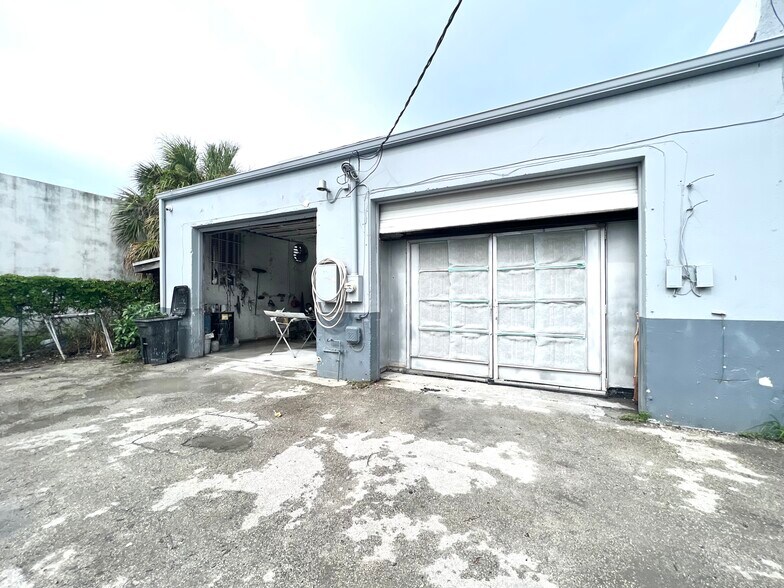 More Photos Of 813 NW 8th Ave, Fort Lauderdale Warehouse For Sale