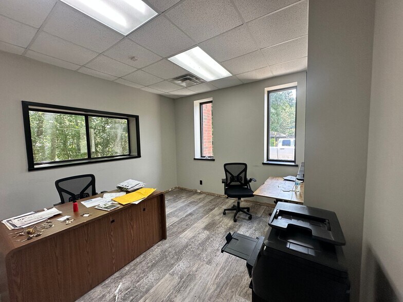 More Photos Of 4485 N Industrial Dr, Cumming Warehouse For Lease
