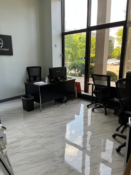 More Photos Of 7600 Jericho Tpke, Woodbury Office For Lease