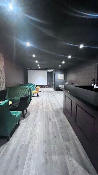 More Photos Of 2072 Steinway St, Astoria Sports And Entertainment For Sale