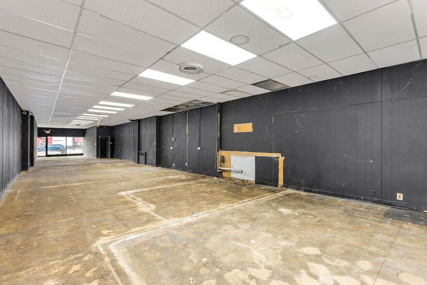 More Photos Of 4539 Montgomery Rd, Cincinnati Storefront Retail Residential For Lease