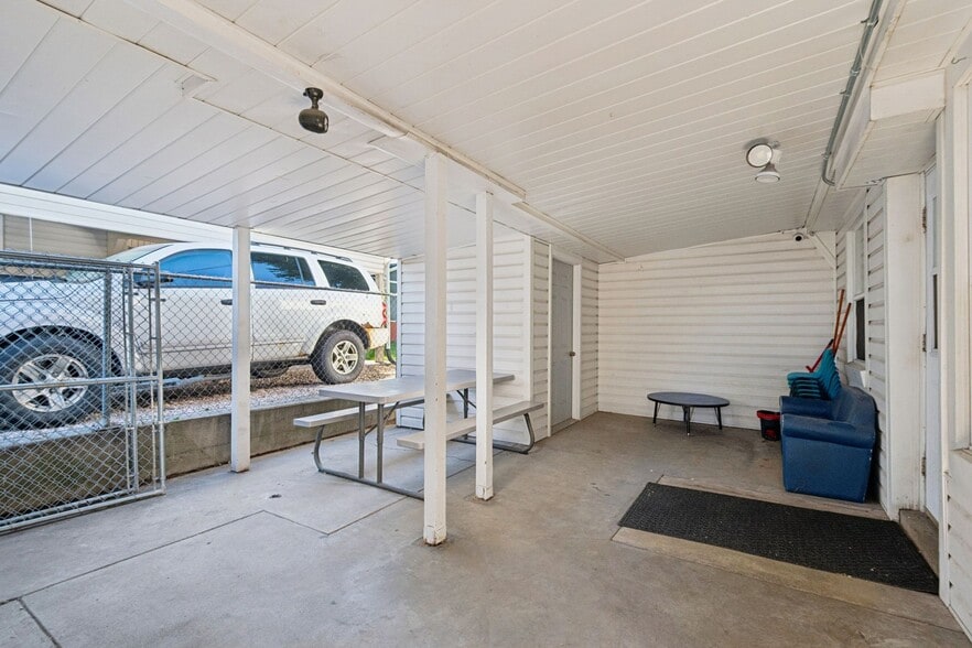 More Photos Of 302 Chimes View Dr, South Ogden Daycare Center For Sale