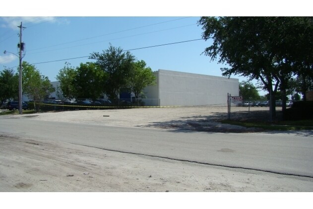 More Photos Of 3500 N 28th Ter, Hollywood Land For Sale