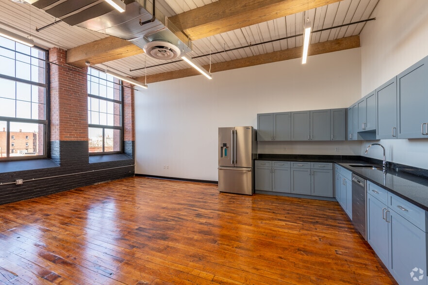 Photo of 3rd Floor Ste 327