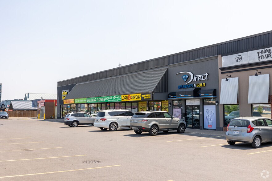 More Photos Of 2-18 Kennedy Rd S, Brampton Freestanding For Lease