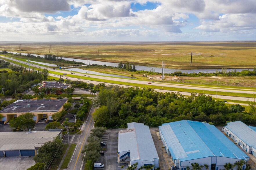 More Photos Of 10900 NW 52nd St, Sunrise Land For Sale