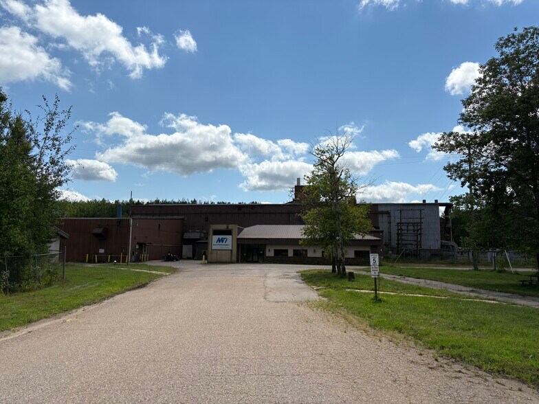 Primary Photo Of 555 W 25th St, Hibbing Manufacturing For Sale