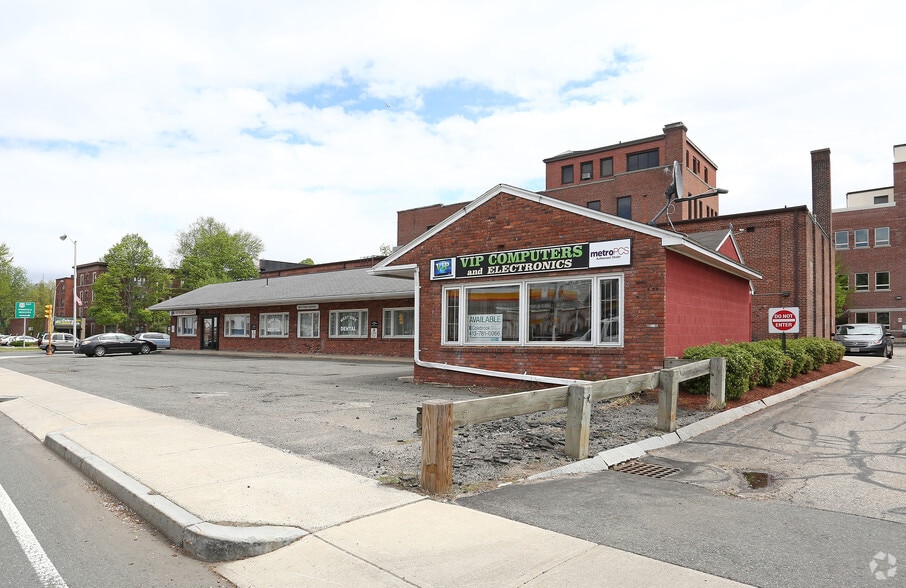 More Photos Of 7-19 Westfield St, West Springfield Office For Lease