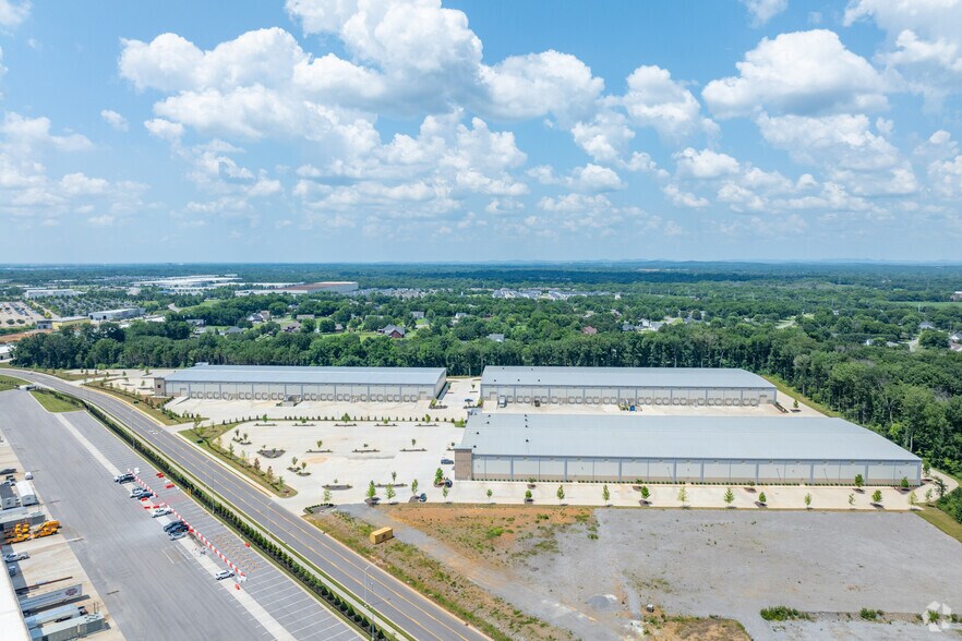 More Photos Of 2139 Logistics Way, Murfreesboro Unknown For Lease