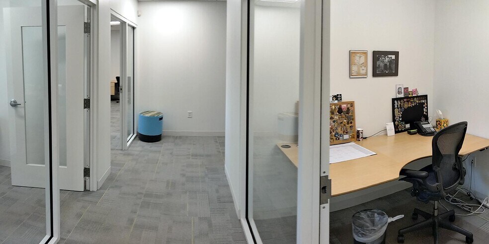 More Photos Of 421 Minuet Ln, Charlotte Office For Sale