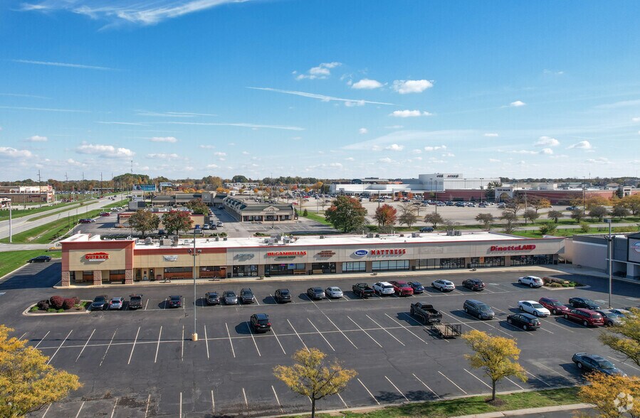 Primary Photo Of 5612-5769 Castleton Corner Ln, Indianapolis Unknown For Lease
