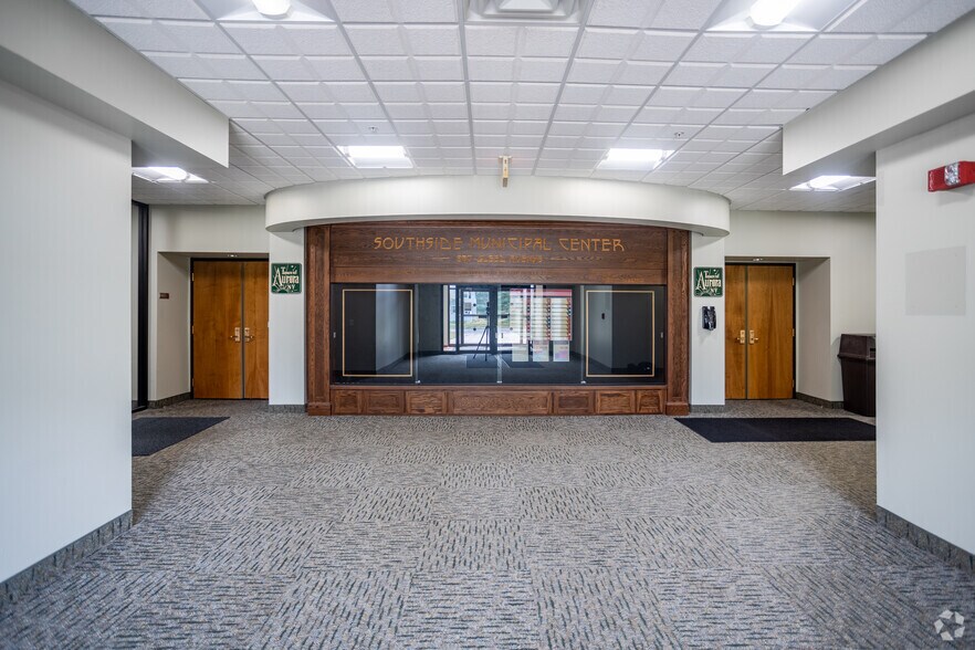 More Photos Of 300 Gleed Ave, East Aurora Office For Lease