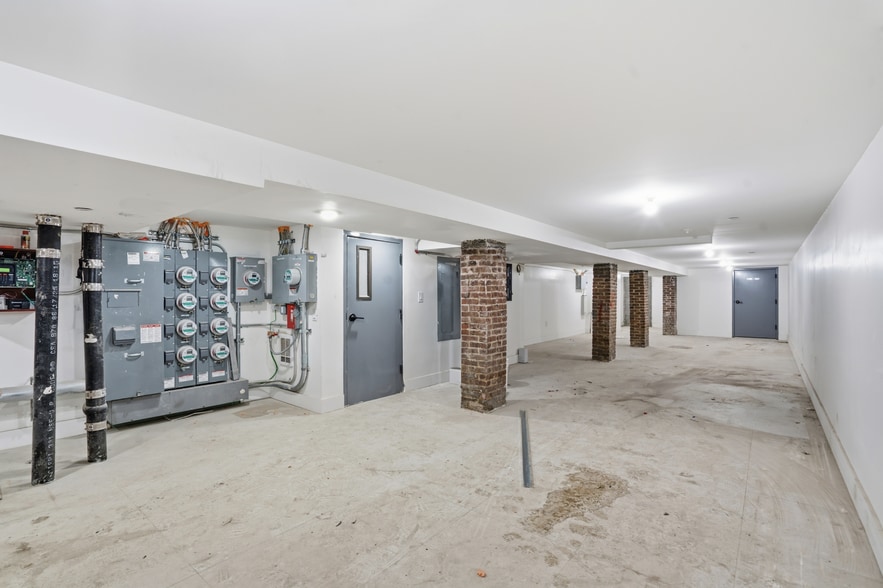 More Photos Of 1112 Fulton St, Brooklyn Storefront Retail Residential For Lease