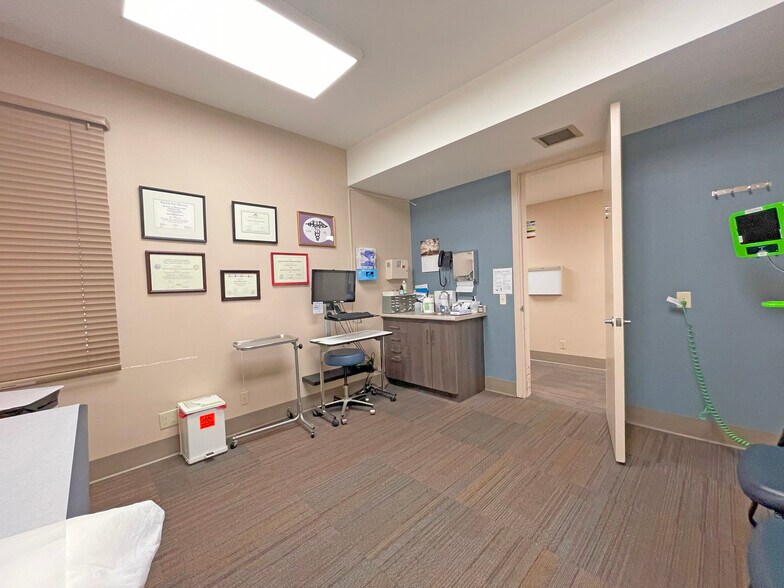 More Photos Of 1405 Montgomery Dr, Santa Rosa Medical For Sale