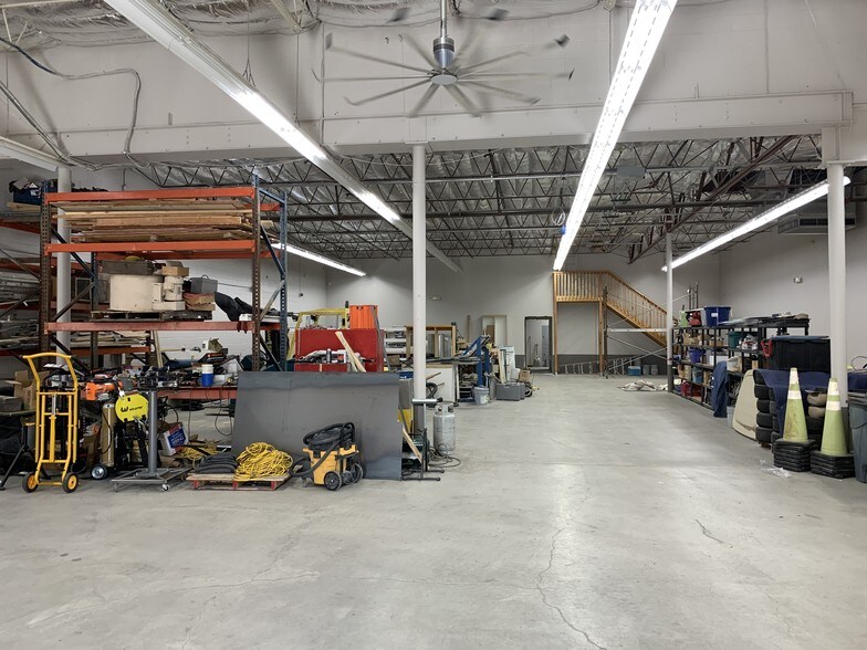 More Photos Of 35900 Date Palm Dr, Cathedral City Freestanding For Sale