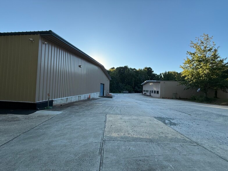 More Photos Of 2722 NC 87 S, Moncure Light Distribution For Lease