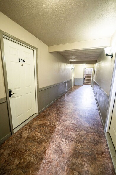 More Photos Of 300 E Windsor, Arkansas City Apartments For Sale