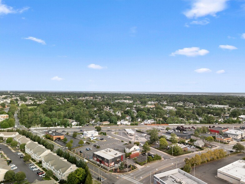 More Photos Of 45 Carmans Rd, Massapequa Restaurant For Sale