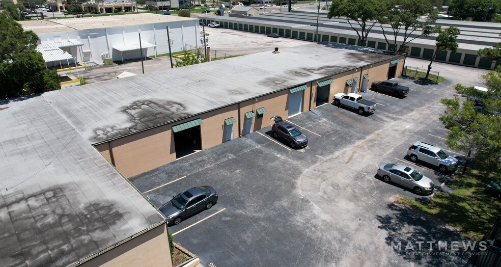 More Photos Of 5840 Ulmerton Rd, Clearwater Manufacturing For Lease