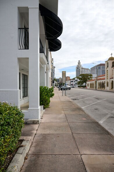 More Photos Of 355 Palermo Ave, Coral Gables Medical For Sale