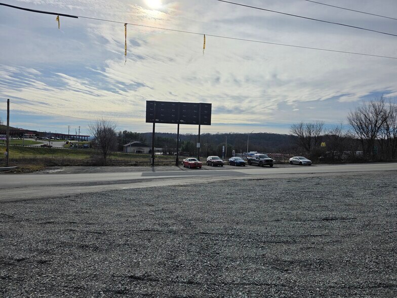 More Photos Of 108 Main St, Donegal Land For Sale