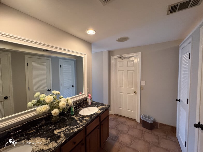 More Photos Of 4651 Olde Towne Pky, Marietta Office Residential For Sale