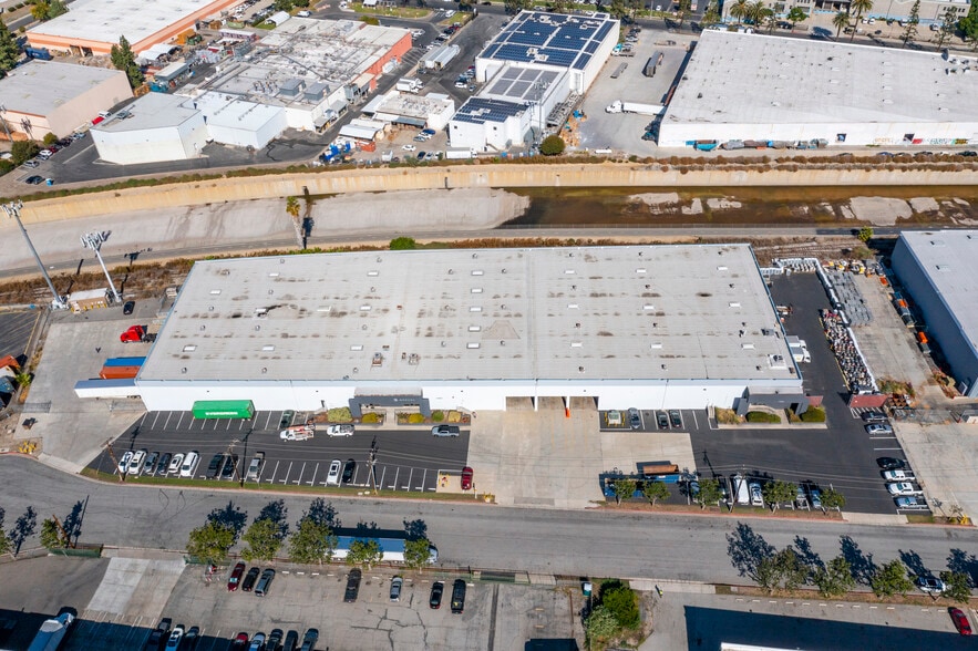 More Photos Of 14313-14351 Bonelli St, City of Industry Distribution For Sale
