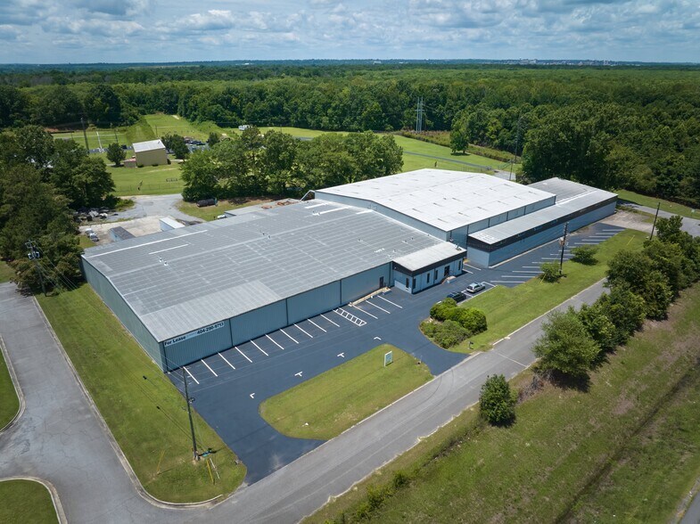 More Photos Of 4345 Confederate Way, Macon-Bibb Warehouse For Lease