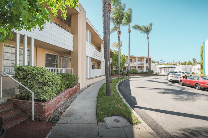 More Photos Of 10340-10360 Bellwood Ave, Los Angeles Apartments For Sale