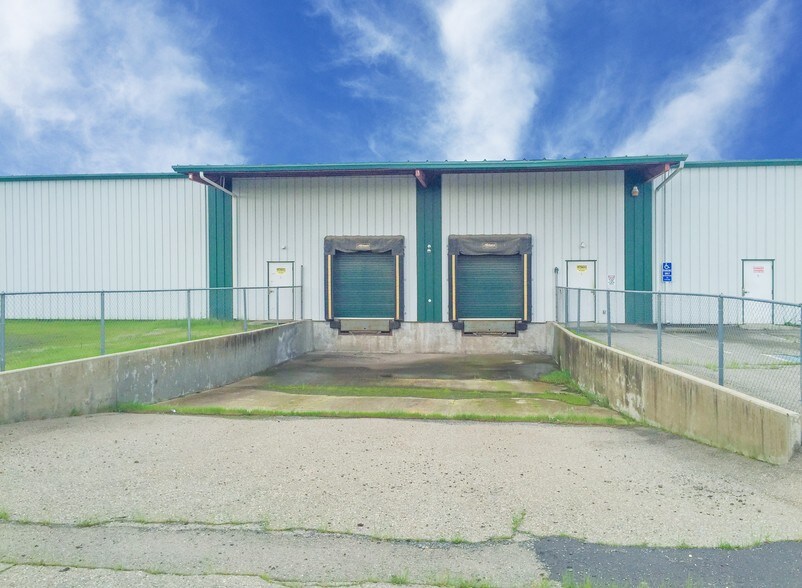 More Photos Of 13290 Contractors Dr, Chico Manufacturing For Lease