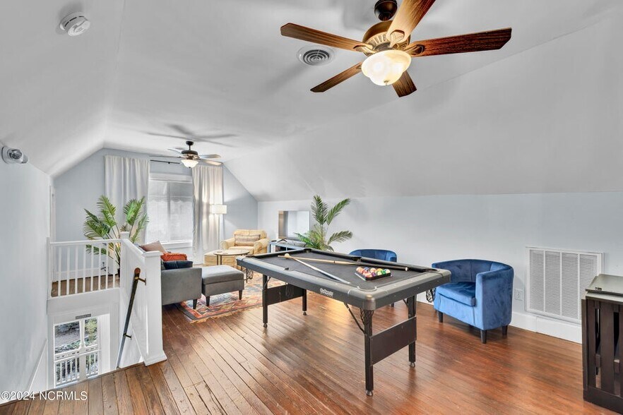 More Photos Of 412 S 3rd St, Wilmington Hospitality For Sale