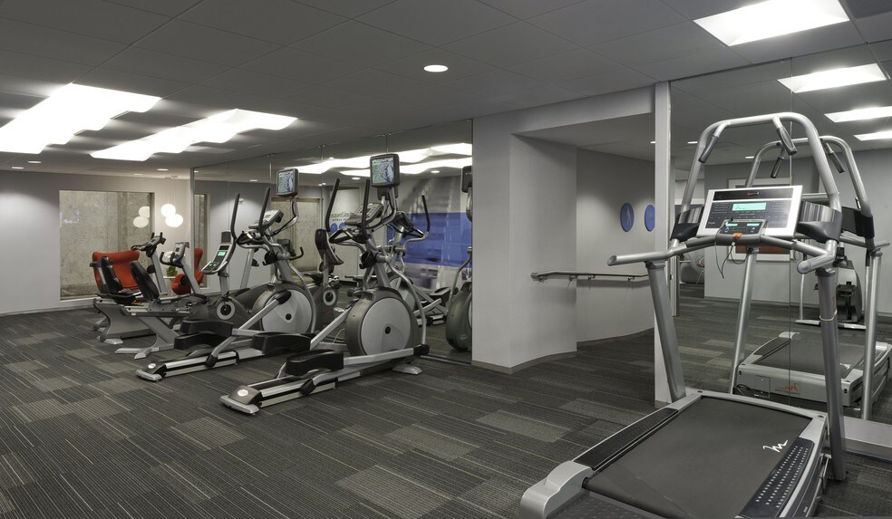 More Photos Of 1301 K St NW, Washington Office For Lease