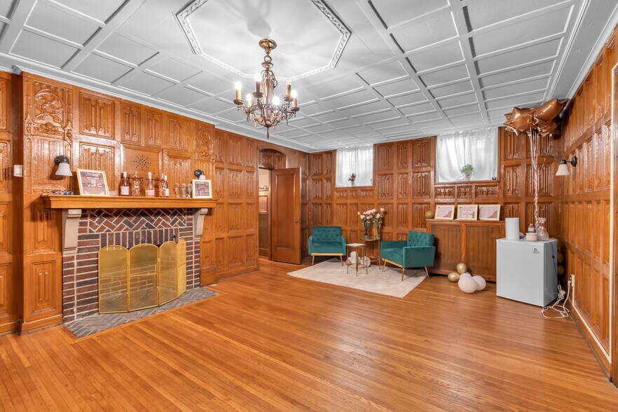 More Photos Of 2740 Main St, Buffalo Office Residential For Sale
